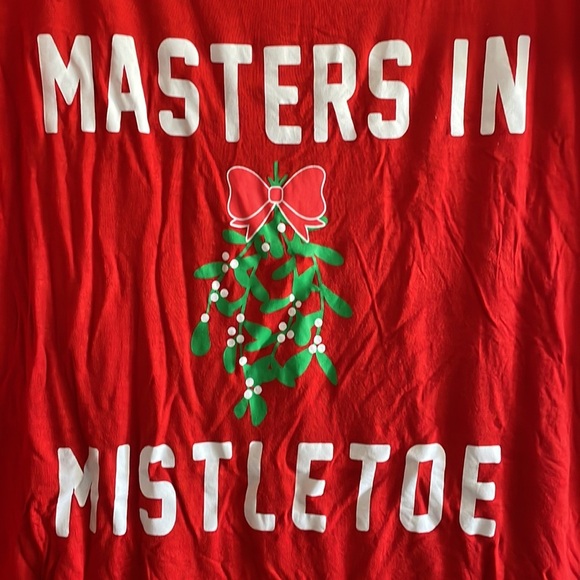 Fifth Sun Christmas womens Nightshirt Masters In Mistletoe Solid Red XL - Picture 2 of 3